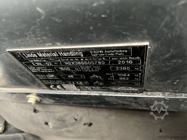 Electric 3-wheel forklift Linde E16L-02