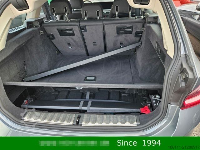 Minibus BMW 320 d xDrive Navigation PDC