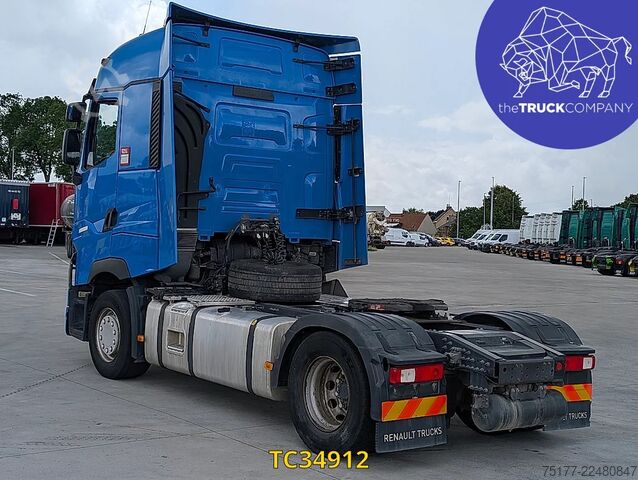 Estándar-SZM Renault T 520