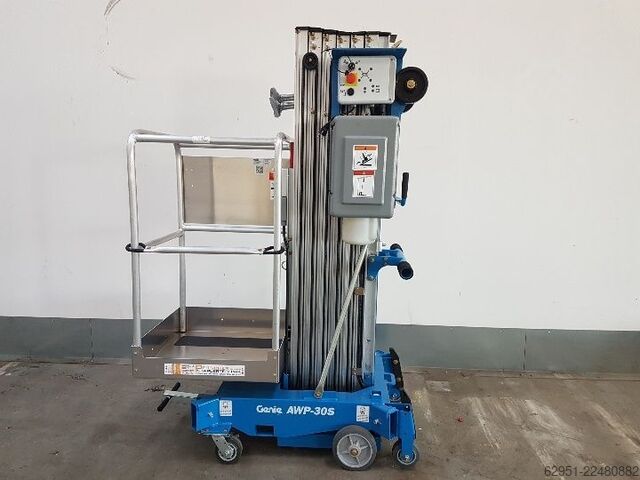 Senkrecht Hebebühne Genie AWP 30S