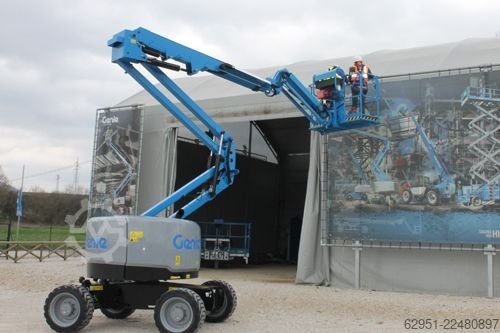 Gelenkteleskopbühne Genie Z-45/25 XC
