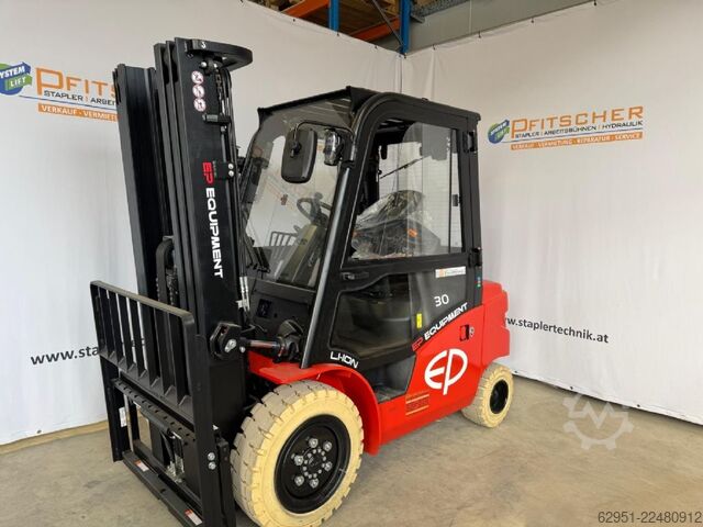 Stivuitor electric cu 4 roți EP EFL 303
