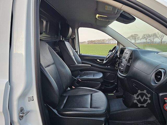 High-roof van MERCEDES-BENZ VITO 114 L2 Automaat LED Navi
