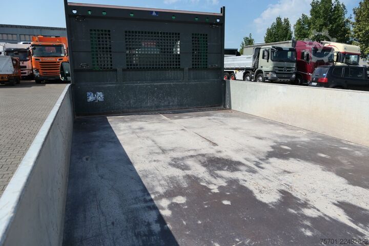 Kravas mikroautobuss ar pašizgāzēju RENAULT Master III DoKa Kipper 3,5t Euro 5