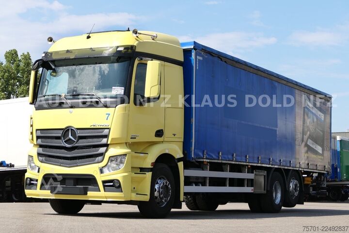Camión plataforma con toldo MERCEDES-BENZ Actros 2542 Pritsche Plane Kamera LBW EU6