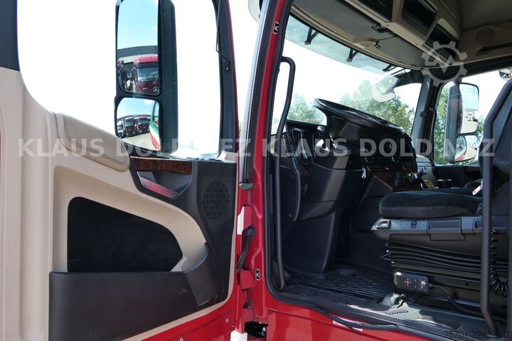 Camión caja MERCEDES-BENZ Actros 1842 Koffer Komplettzug