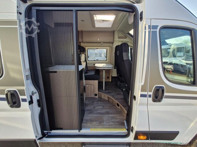 Autocaravana CARADO pro+ CV 640 *Pakete: Safety/Media/Pro+*