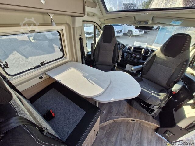 Autocaravana CARADO pro+ CV 640 *Pakete: Safety/Media/Pro+*