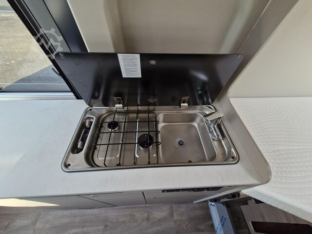 Autocaravana CARADO pro+ CV 640 *Pakete: Safety/Media/Pro+*