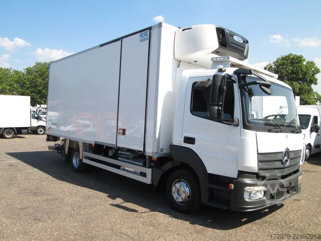 Ledusskapja kravas automašīna MERCEDES-BENZ Atego 1021*2xCarrier Kühlkoffer 5.72m*LBW*