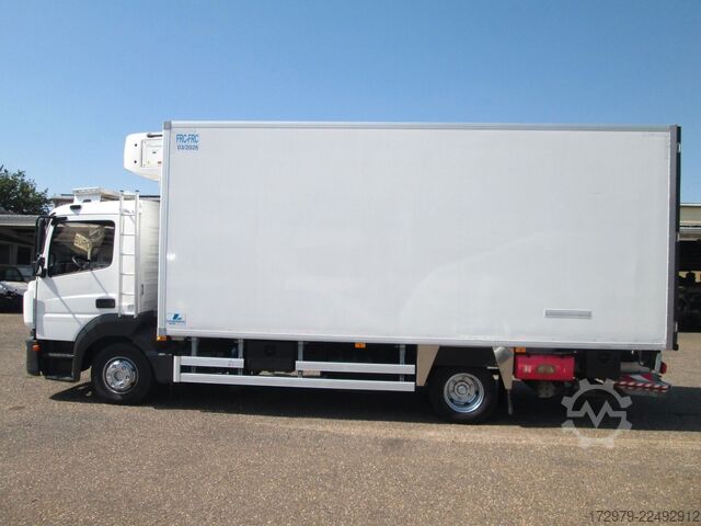 Ledusskapja kravas automašīna MERCEDES-BENZ Atego 1021*2xCarrier Kühlkoffer 5.72m*LBW*