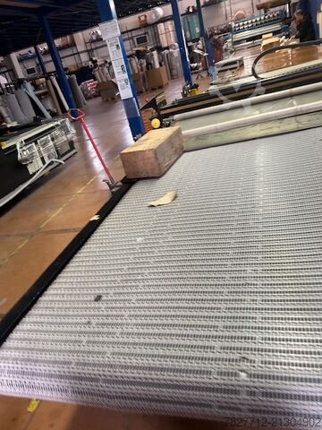 Stroj za rezanje tkanine gerber gtxl