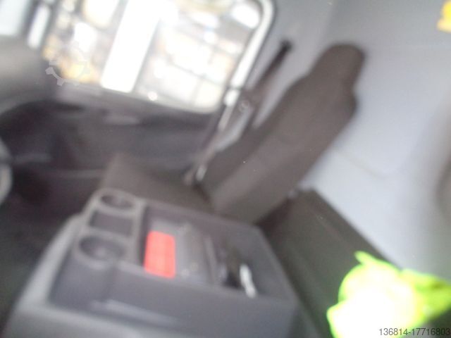 Samochód ciężarowy typu furgon MERCEDES-BENZ Atego 1221 L 8,1 M Koffer LBW RFK EU6
