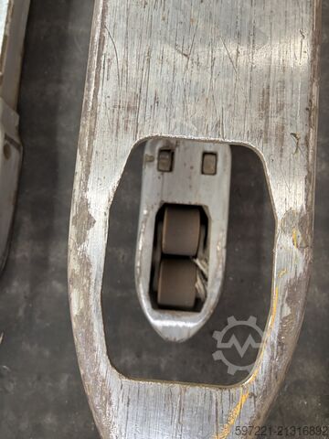 Στοιβαχτές παλετών Still EXD-S 20