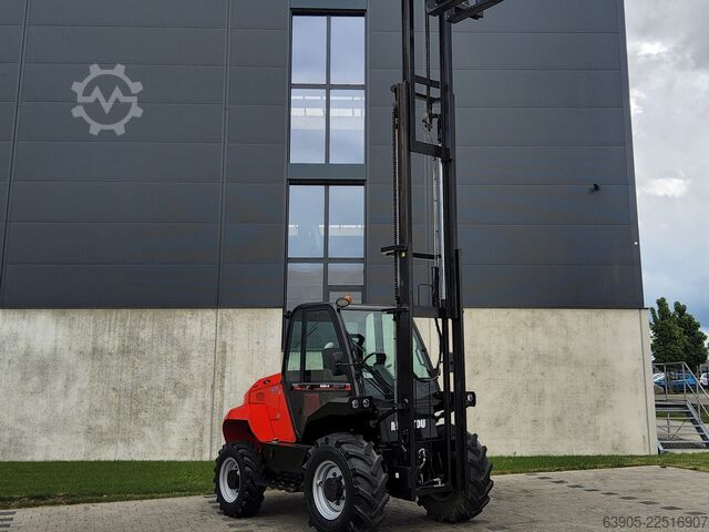 All-terrain forklift Manitou M 30-4