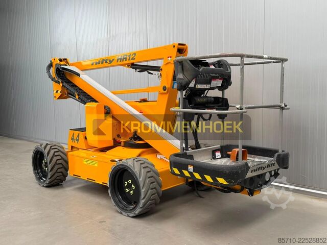 Plataforma de trabalho telescópica articulada Nifty Lift HR 12 Hybride 4x4