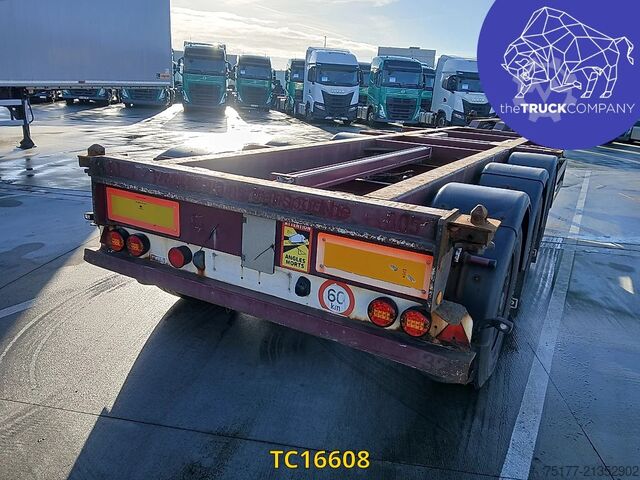 Transport de conteneurs Renders 