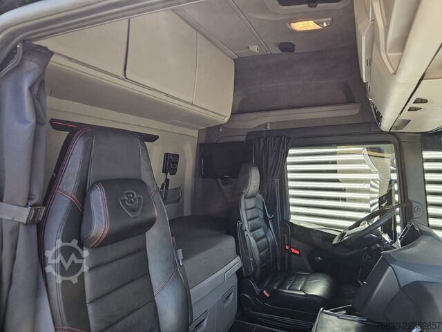 Standard-SZM Scania R580 V8 6x2 BOOGIE / RETARDER / FULL AIR / HYDR...