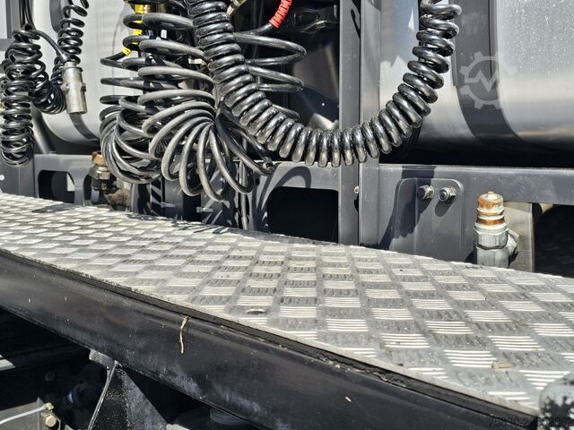 Scania S770 8x4/4 / 180 000 кг / хидравлика Scania S770 8x4/4 / 180.000 KG / HYDRAULIC