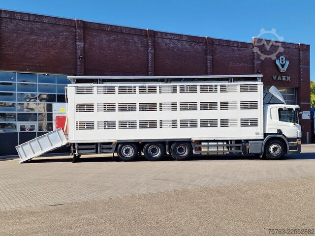 Transport de bétail Scania P400 8x4*4 - 2/3 deck livestock Guiton 29.78M2 ...