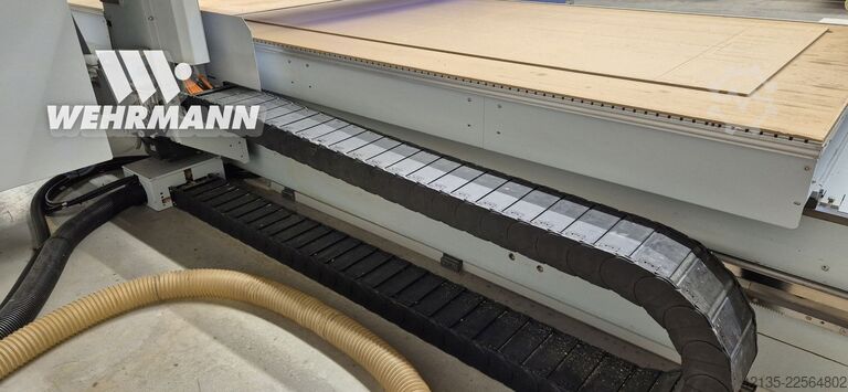 CNC pesastustöötlusmasin HOMAG BMG 511/60/12/R (2015) HOMAG BMG 511/60/12/R