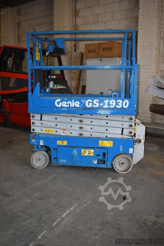 šķērveida pacēlājs GENIE GS-1930