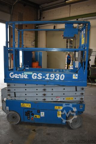 šķērveida pacēlājs GENIE GS-1930