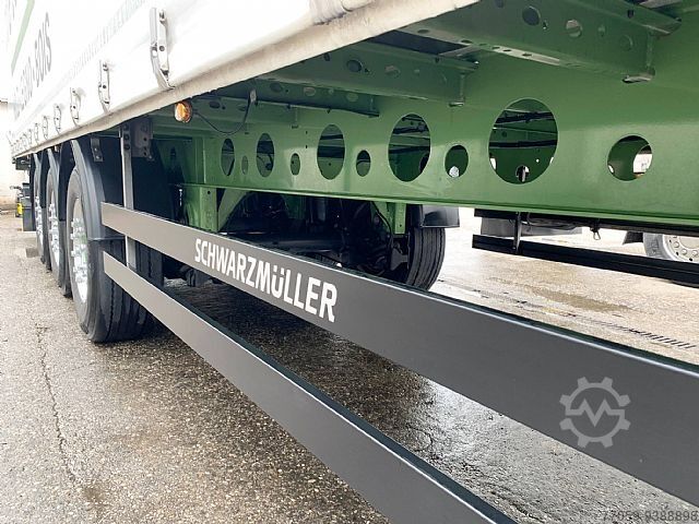 Gjysem rimorkio me shtrat te sheshte & gomuar Schwarzmüller NEUWERTIG/ ULTRALIGHT 5.480kg/ HUBDACH !