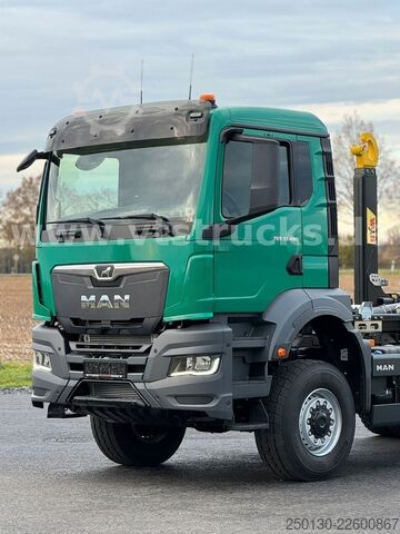 Camión portacontenedores de gancho MAN TGS 33.480 6x6 BL HYVA 26-55-S AK *NEU*