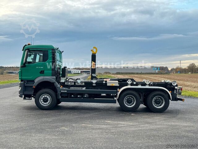 Camion scarrabile MAN TGS 33.480 6x6 BL HYVA 26-55-S AK *NEU*
