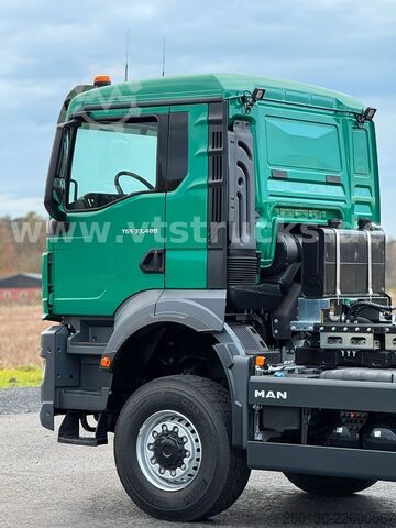 Camion scarrabile MAN TGS 33.480 6x6 BL HYVA 26-55-S AK *NEU*
