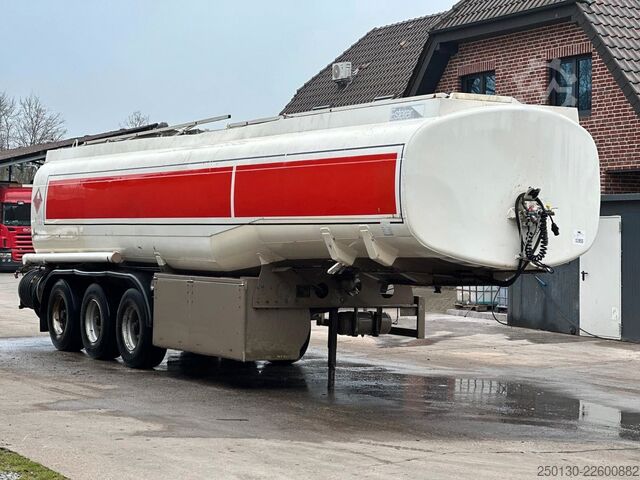 Semirimorchio cisterna Esterer Ulrich 5208 Tankauflieger40,3m³ 6 Kammer