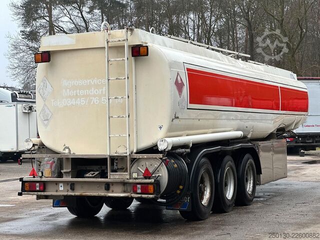 Semirimorchio cisterna Esterer Ulrich 5208 Tankauflieger40,3m³ 6 Kammer