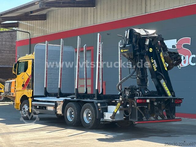 Autocarro forestale MAN TGX 33.580 6x4 BL PAVIC Holz & TAJFUN 130ZK