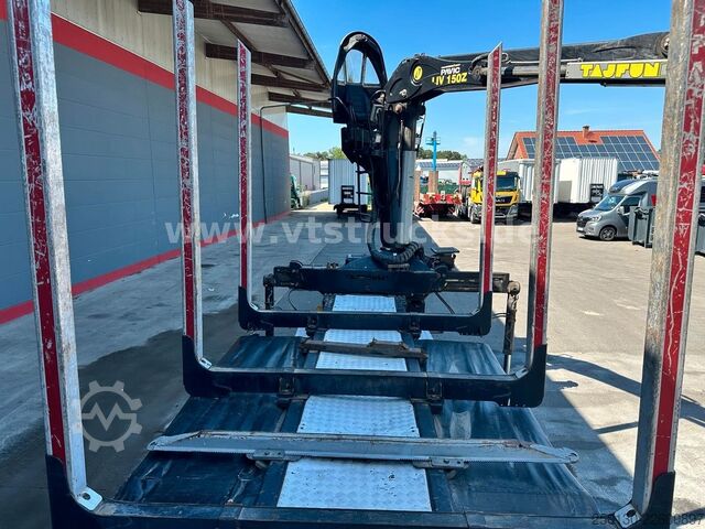 Autocarro forestale MAN TGX 33.580 6x4 BL PAVIC Holz & TAJFUN 130ZK