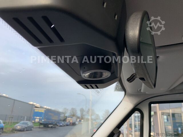 Xe bán tải van IVECO Daily 70C18H MY26 DOKA PRITSCHE DIFFS NAVI AHK