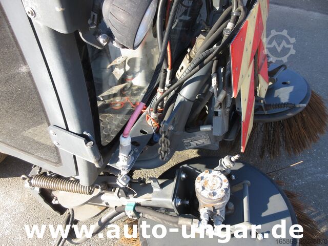 ไม้กวาด Hako CityMaster CM 1600 Kehrmaschine Knicklen