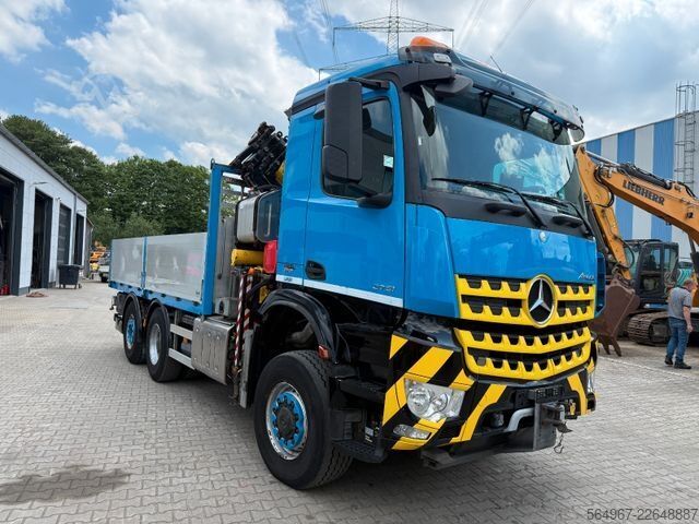 Platvormveok MERCEDES-BENZ 2751 Arocs Pritsche + Kran Retarder Motorschaden