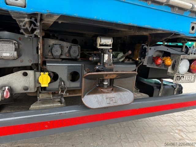 Platvormveok MERCEDES-BENZ 2751 Arocs Pritsche + Kran Retarder Motorschaden