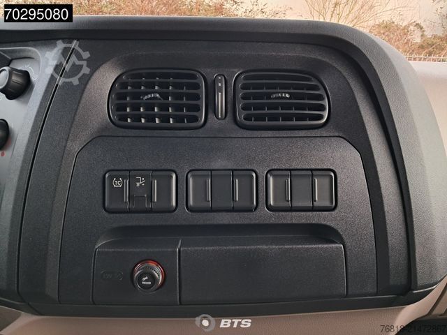 Camión caja DAF XB 230 4X2 FA DC 12t - Paccar Body Koffer