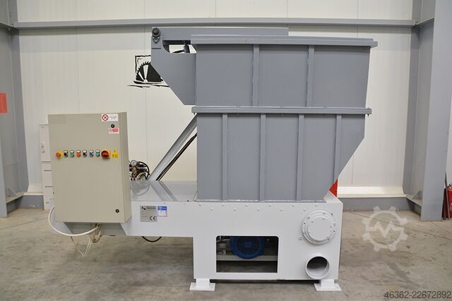 Máy hủy trục đơn Nazzareno K 700