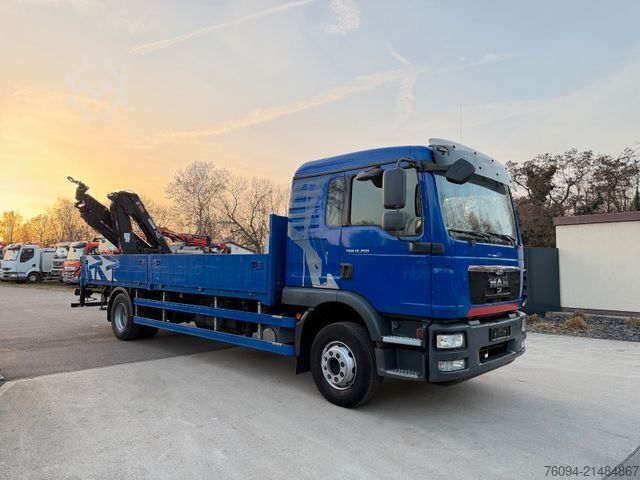 LKW mit Pritsche (offen) MAN TGM 12.250 4x2 Pritsche 20m KRAN FUNK AHK