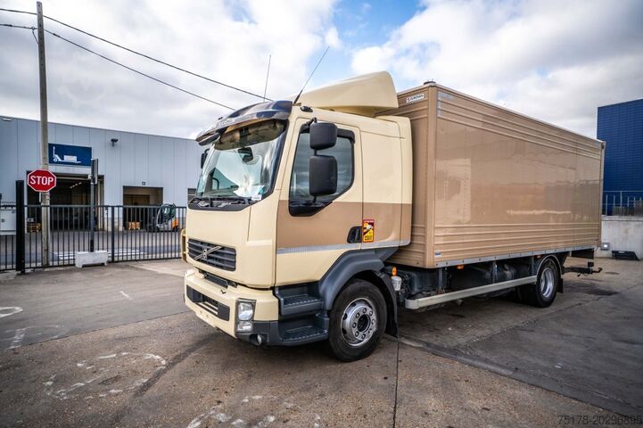 Koffer VOLVO FL 260 (13.5t) +DHOLLANDIA 2T