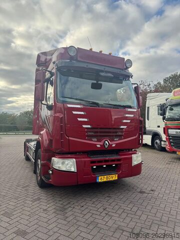 Standard-SZM Renault Premium 440