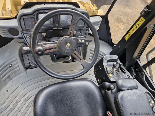  Caterpillar 966h