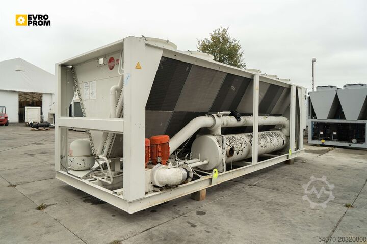 Chladicí zařízení Used Aircooled chiller TRANE RTAD145 524.6 KW. 2009 yom