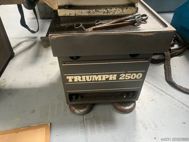 Tour à vis-mère/à traction Colchester Triumph 2500