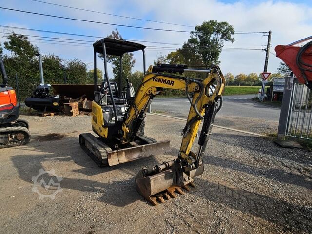小型挖掘机 YANMAR VIO 17