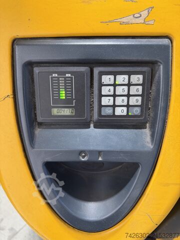 ручная гидравлическая тележка Jungheinrich EJC B14