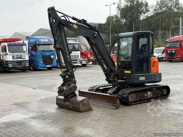 クローラー式掘削機 BOBCAT E55 Tiltrotator / 5.100 h